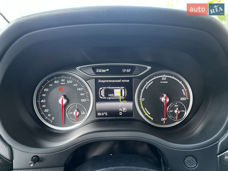 Хэтчбек Mercedes-Benz B-Class 2017 в Черновцах