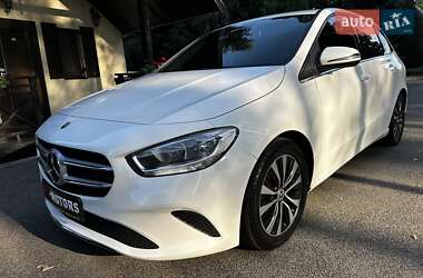 Хэтчбек Mercedes-Benz B-Class 2019 в 