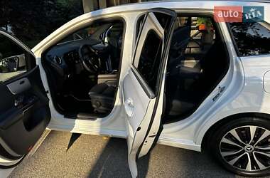 Хэтчбек Mercedes-Benz B-Class 2019 в 