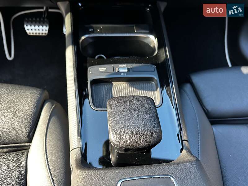 Хэтчбек Mercedes-Benz B-Class 2019 в Киеве