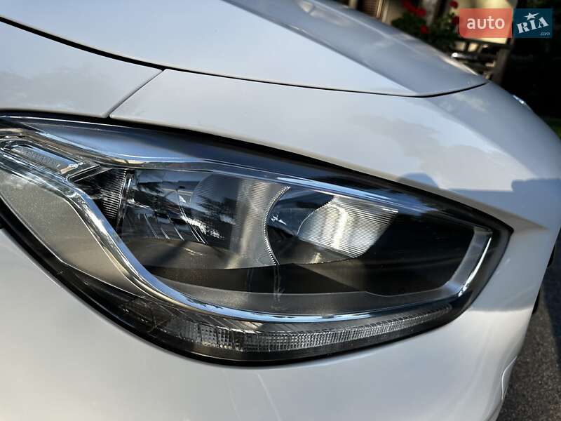 Хэтчбек Mercedes-Benz B-Class 2019 в Киеве