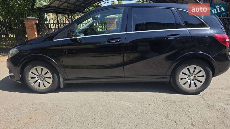 Хэтчбек Mercedes-Benz B-Class 2016 в Калуше