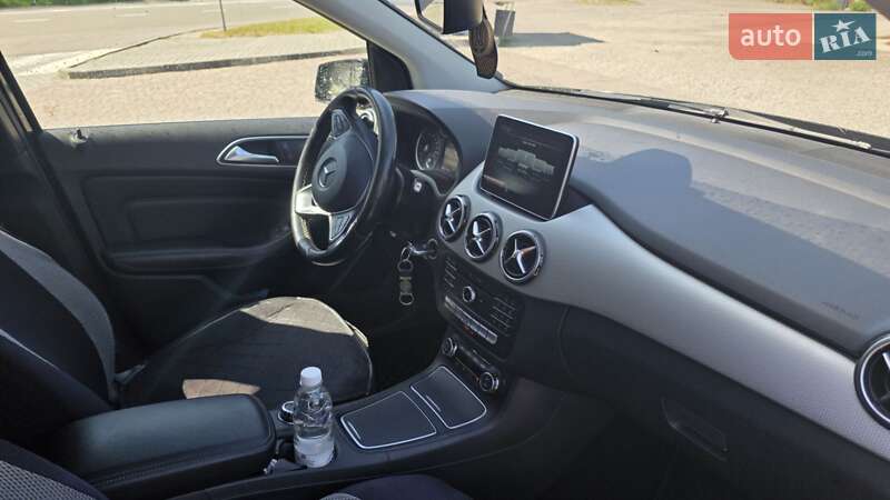 Хэтчбек Mercedes-Benz B-Class 2016 в Калуше