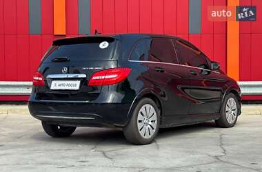 Хэтчбек Mercedes-Benz B-Class 2014 в 