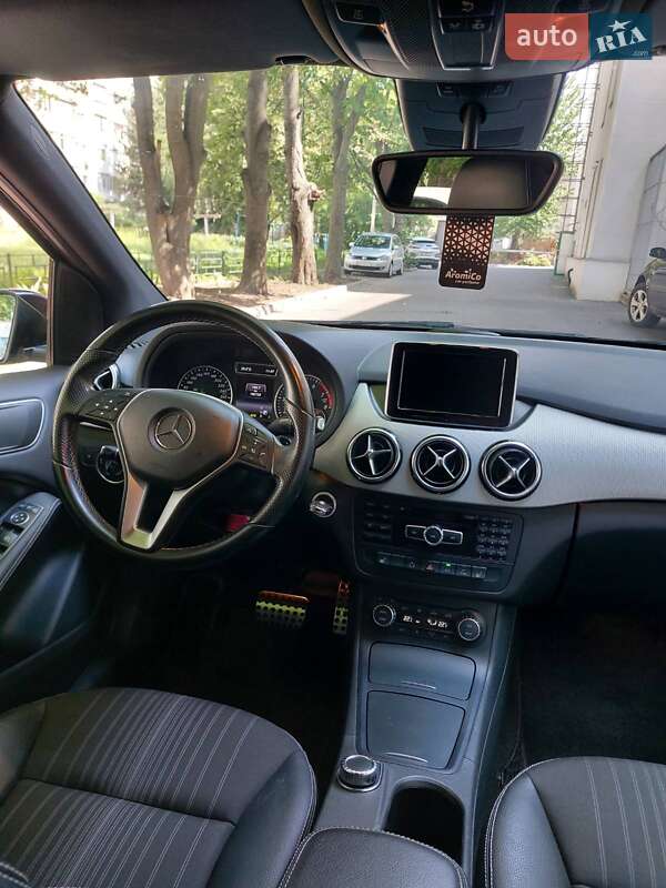 Хэтчбек Mercedes-Benz B-Class 2014 в Виннице фото 16 Хэтчбек Mercedes-Benz B-Class 2014 в Виннице