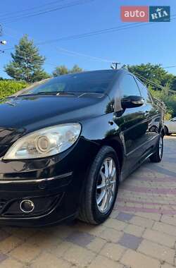 Хэтчбек Mercedes-Benz B-Class 2005 в 