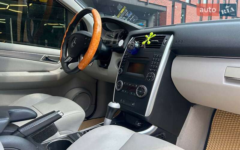 Хэтчбек Mercedes-Benz B-Class 2009 в Черновцах