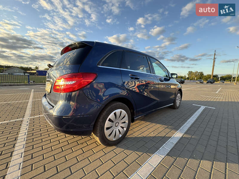 Хэтчбек Mercedes-Benz B-Class 2012 в Нововолынске