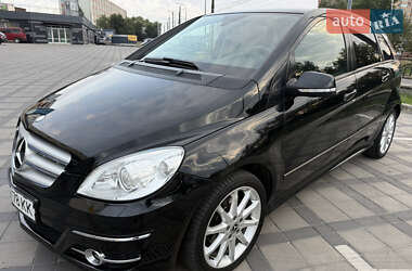 Хэтчбек Mercedes-Benz B-Class 2008 в 