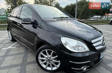 Хэтчбек Mercedes-Benz B-Class 2008 в 