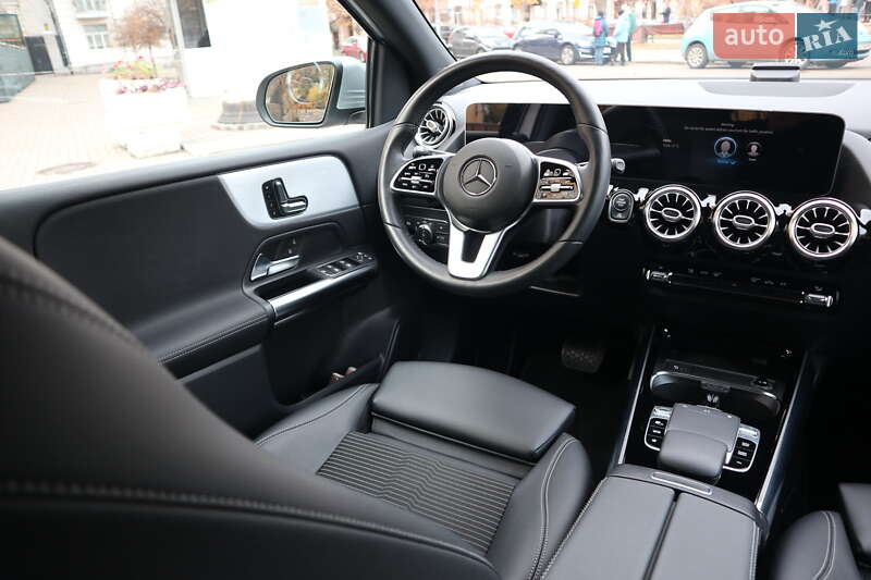 Хэтчбек Mercedes-Benz B-Class 2018 в Киеве