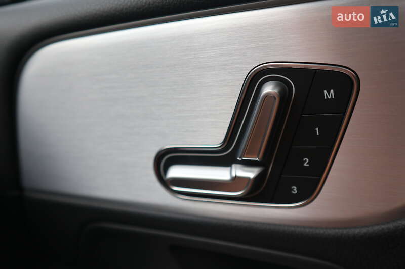 Хэтчбек Mercedes-Benz B-Class 2018 в Киеве