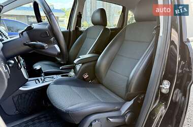 Хэтчбек Mercedes-Benz B-Class 2010 в 
