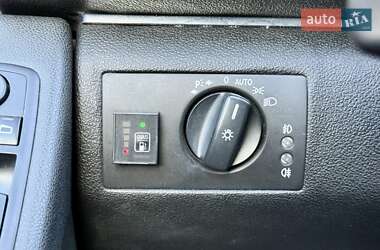 Хэтчбек Mercedes-Benz B-Class 2010 в 