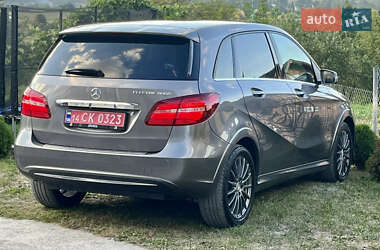 Хэтчбек Mercedes-Benz B-Class 2016 в 