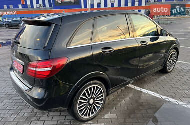 Хэтчбек Mercedes-Benz B-Class 2015 в 