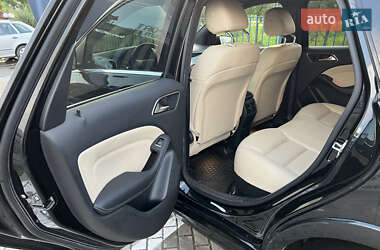 Хэтчбек Mercedes-Benz B-Class 2015 в 