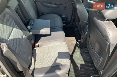 Хэтчбек Mercedes-Benz B-Class 2011 в 