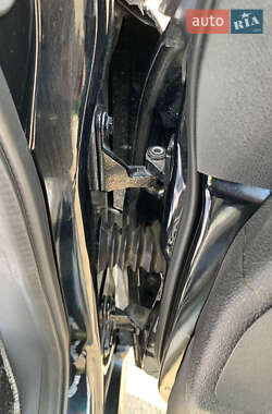 Хэтчбек Mercedes-Benz B-Class 2011 в 