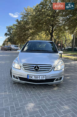 Хэтчбек Mercedes-Benz B-Class 2006 в 