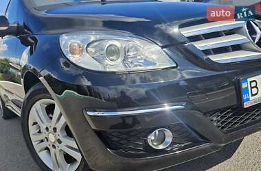 Хэтчбек Mercedes-Benz B-Class 2008 в 