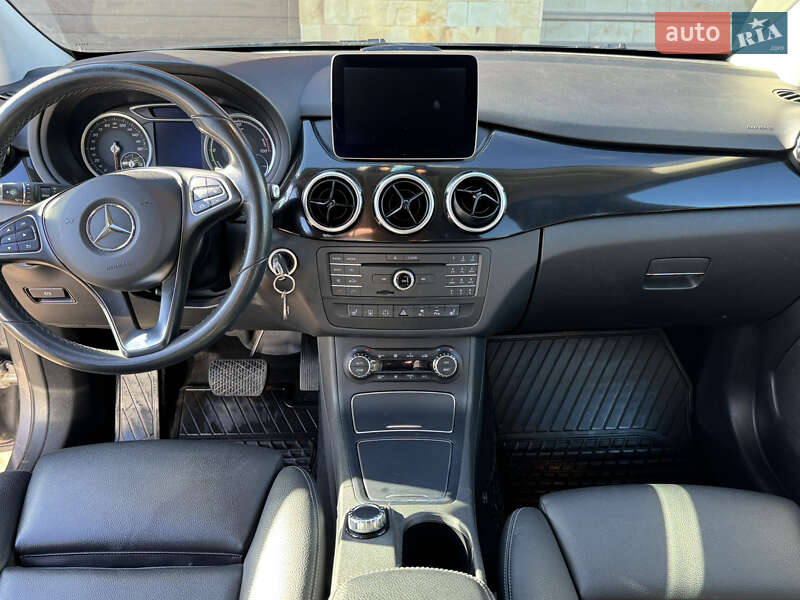 Хетчбек Mercedes-Benz B-Class 2017 в Тернополі