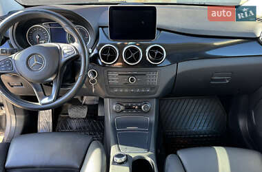 Хэтчбек Mercedes-Benz B-Class 2017 в 