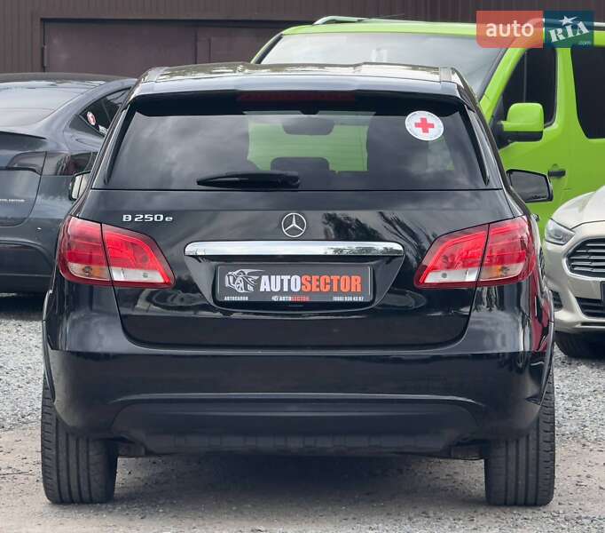 Хэтчбек Mercedes-Benz B-Class 2017 в Харькове