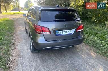 Хэтчбек Mercedes-Benz B-Class 2015 в 