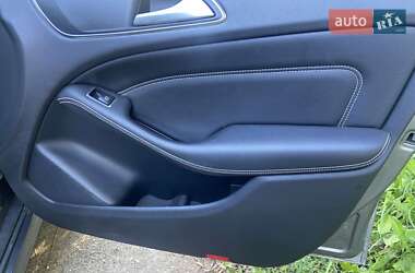Хэтчбек Mercedes-Benz B-Class 2015 в 