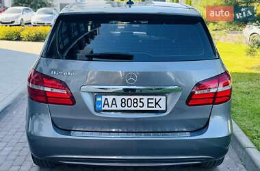 Хетчбек Mercedes-Benz B-Class 2015 в 