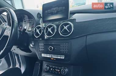 Хетчбек Mercedes-Benz B-Class 2015 в 
