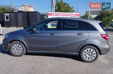Хэтчбек Mercedes-Benz B-Class 2017 в 