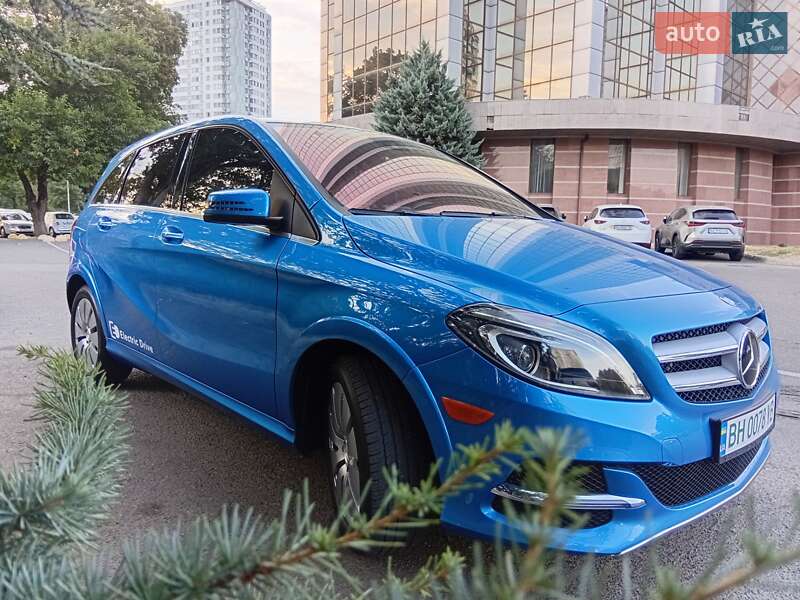 Хэтчбек Mercedes-Benz B-Class 2014 в Одессе фото 8 Хэтчбек Mercedes-Benz B-Class 2014 в Одессе