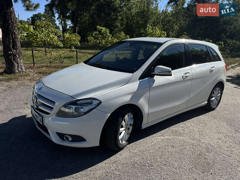 Хэтчбек Mercedes-Benz B-Class 2012 в Киеве фото 4 Хэтчбек Mercedes-Benz B-Class 2012 в Киеве