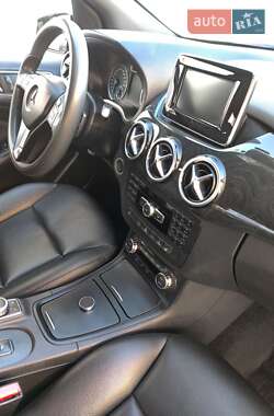 Хэтчбек Mercedes-Benz B-Class 2013 в 