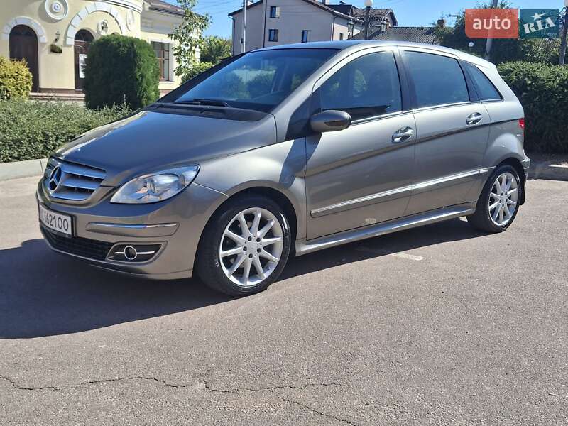 Хэтчбек Mercedes-Benz B-Class 2008 в 