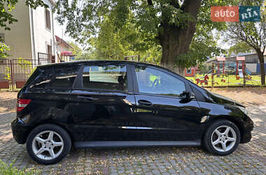 Хэтчбек Mercedes-Benz B-Class 2006 в 