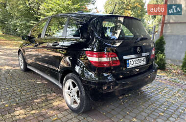 Хэтчбек Mercedes-Benz B-Class 2006 в 