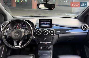 Хэтчбек Mercedes-Benz B-Class 2018 в 