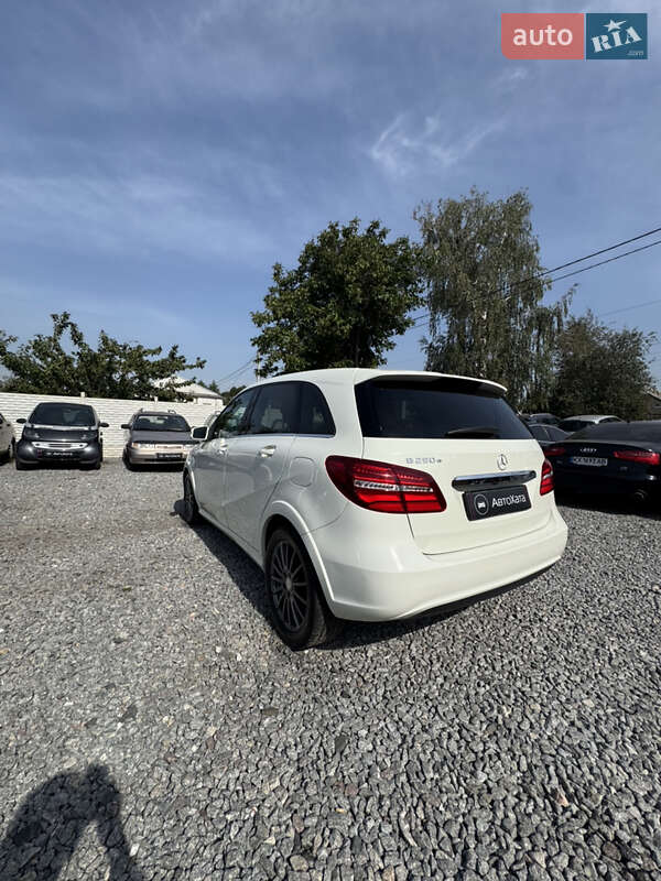 Хэтчбек Mercedes-Benz B-Class 2017 в Дергачах фото 4 Хэтчбек Mercedes-Benz B-Class 2017 в Дергачах