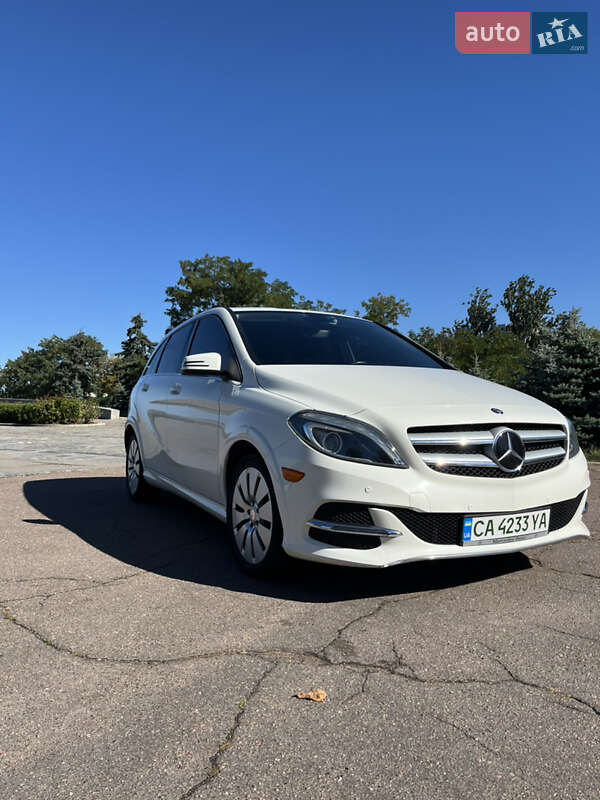 Хэтчбек Mercedes-Benz B-Class 2014 в Черкассах