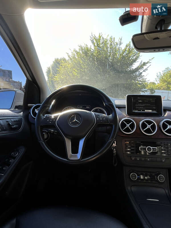 Хэтчбек Mercedes-Benz B-Class 2014 в Черкассах