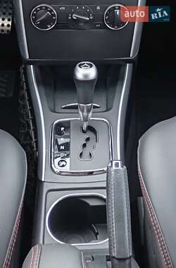 Хэтчбек Mercedes-Benz B-Class 2010 в 