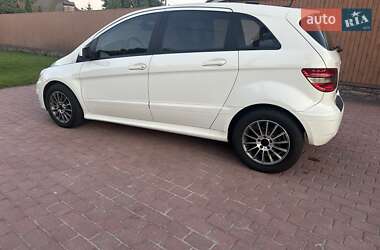 Хэтчбек Mercedes-Benz B-Class 2008 в 