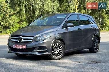 Хэтчбек Mercedes-Benz B-Class 2016 в 