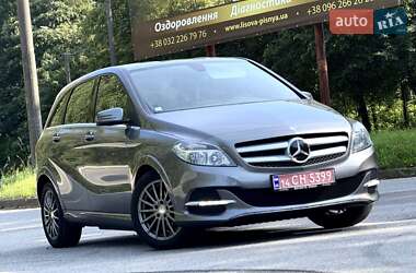 Хэтчбек Mercedes-Benz B-Class 2016 в 