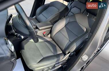 Хэтчбек Mercedes-Benz B-Class 2016 в 
