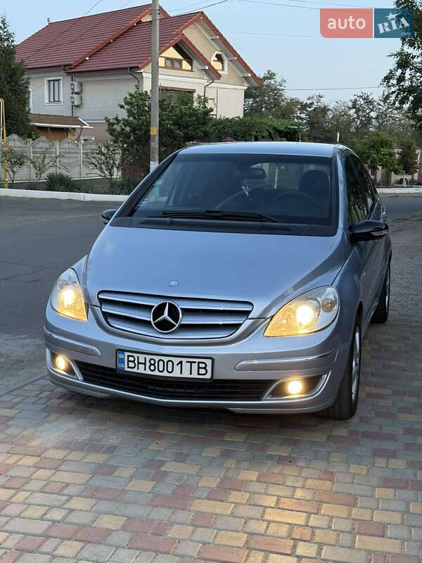 Хэтчбек Mercedes-Benz B-Class 2007 в 