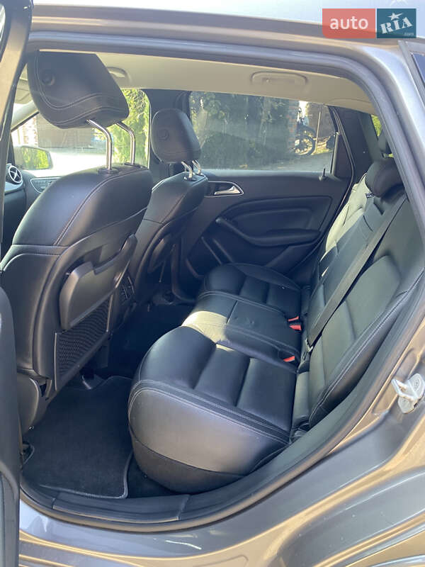 Хэтчбек Mercedes-Benz B-Class 2014 в Ужгороде фото 15 Хэтчбек Mercedes-Benz B-Class 2014 в Ужгороде